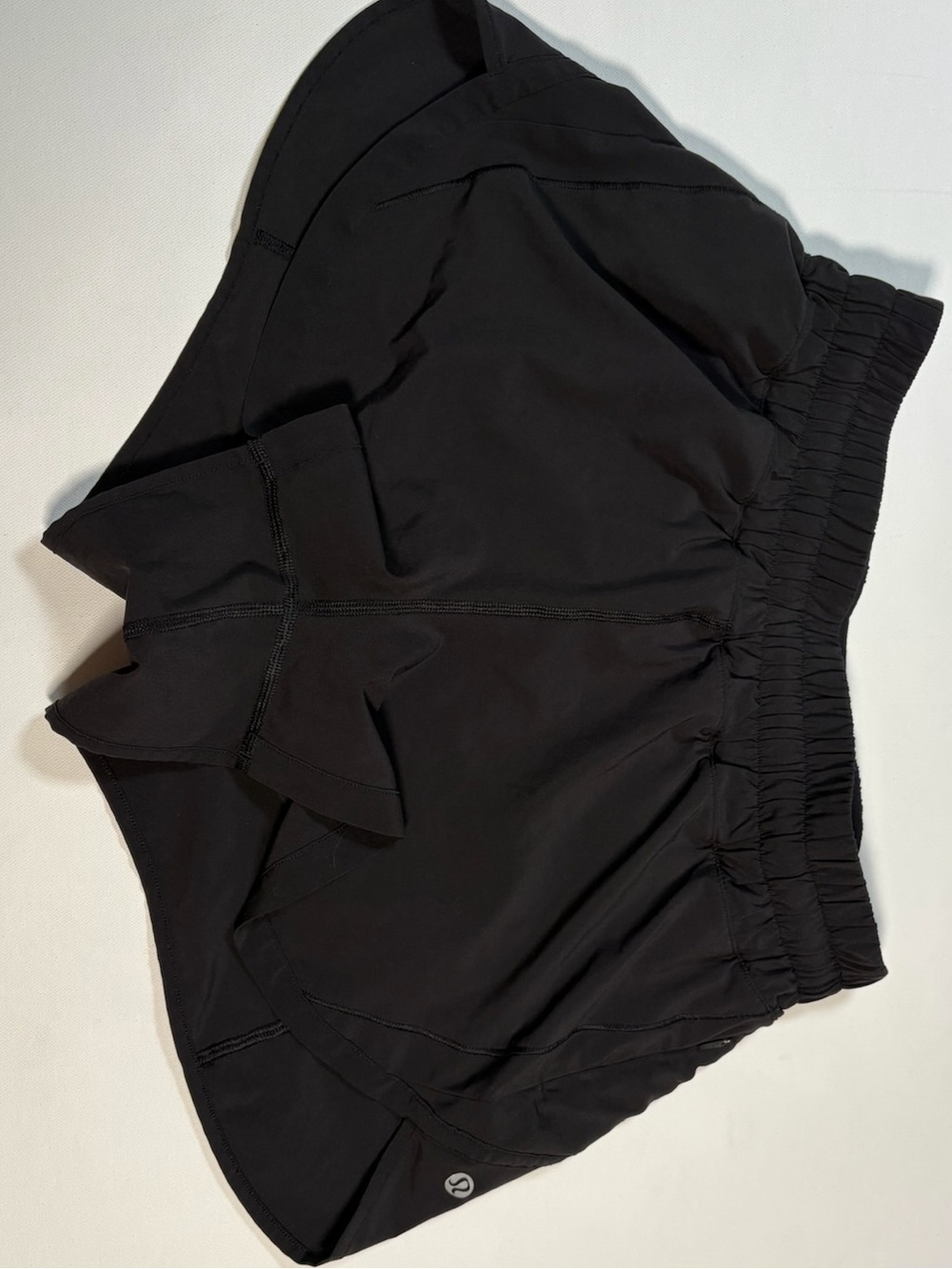 Lululemon Track That Mid-Rise Lined Short 5" Black size 8 - Picture 4 of 6